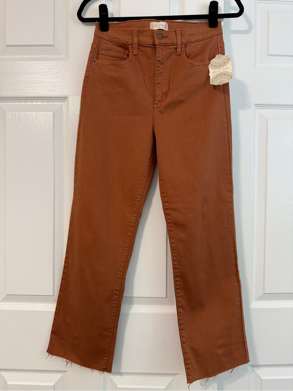Altar’d State Rust Brown High Rise Cropped Straight Leg Jeans Size 28 NWT